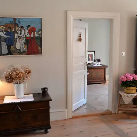 La Maison 1603 *